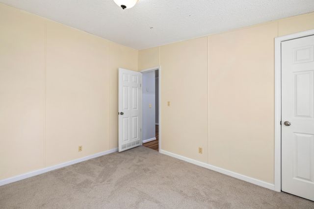1057 Limerick Lane, Manning, SC 29102