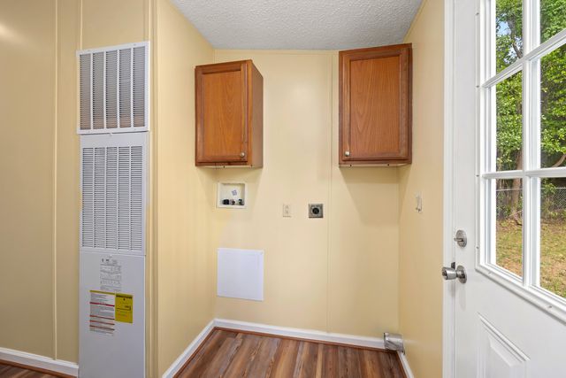 1057 Limerick Lane, Manning, SC 29102