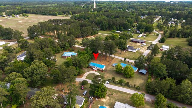 1057 Limerick Lane, Manning, SC 29102