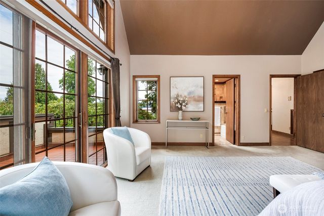 6573 NE Windermere Road, Seattle, WA 98105