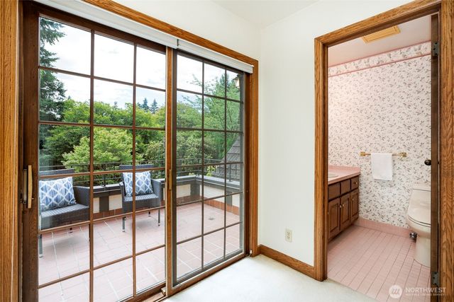 6573 NE Windermere Road, Seattle, WA 98105