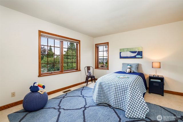 6573 NE Windermere Road, Seattle, WA 98105