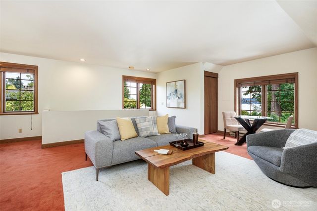 6573 NE Windermere Road, Seattle, WA 98105