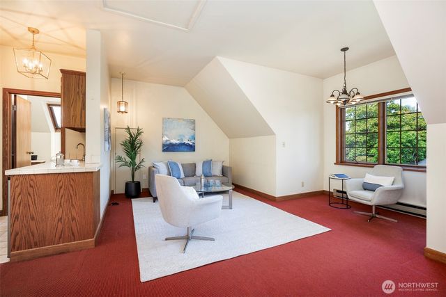 6573 NE Windermere Road, Seattle, WA 98105