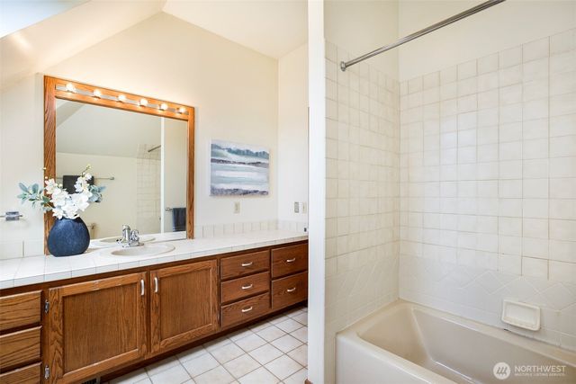 6573 NE Windermere Road, Seattle, WA 98105