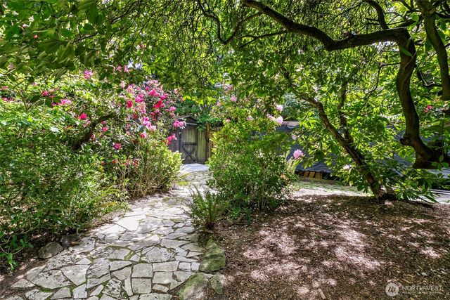 6573 NE Windermere Road, Seattle, WA 98105