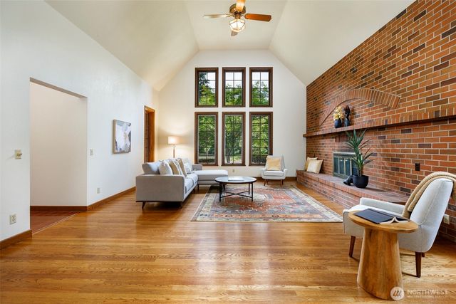 6573 NE Windermere Road, Seattle, WA 98105