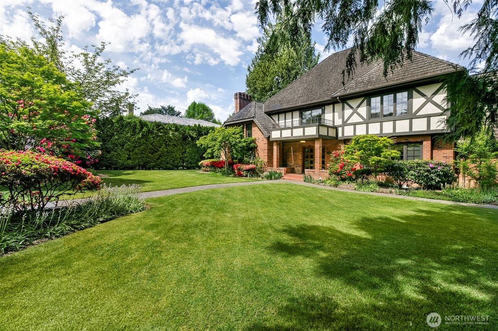 6573 NE Windermere Road, Seattle, WA 98105