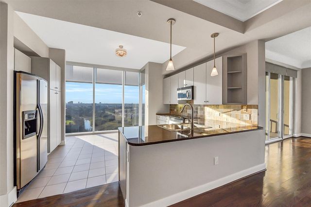 3333 Allen Parkway 1609, Houston, TX 77019