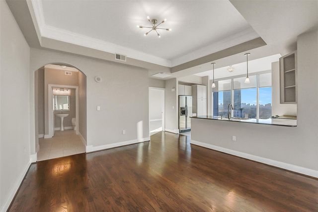 3333 Allen Parkway 1609, Houston, TX 77019