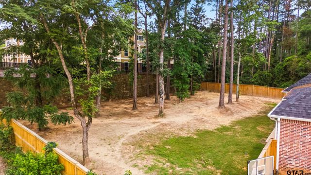 4033 Hanover Pl., Tyler, TX 75701