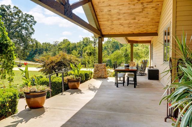 6487 N Farm Road 171, Springfield, MO 65803