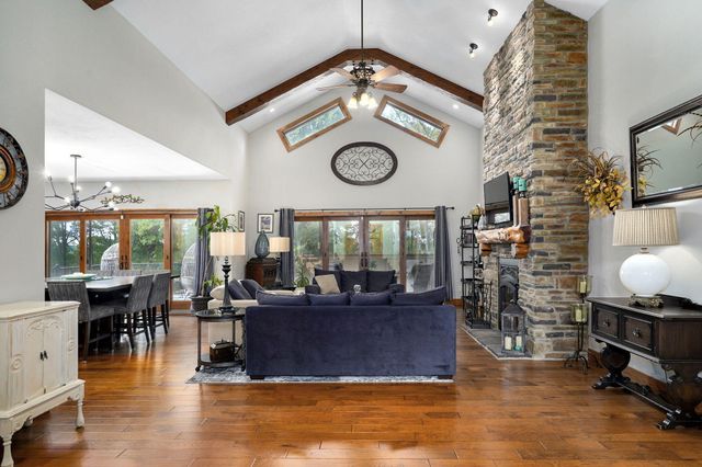 6487 N Farm Road 171, Springfield, MO 65803