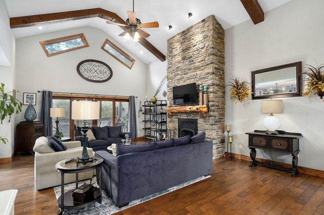 6487 N Farm Road 171, Springfield, MO 65803