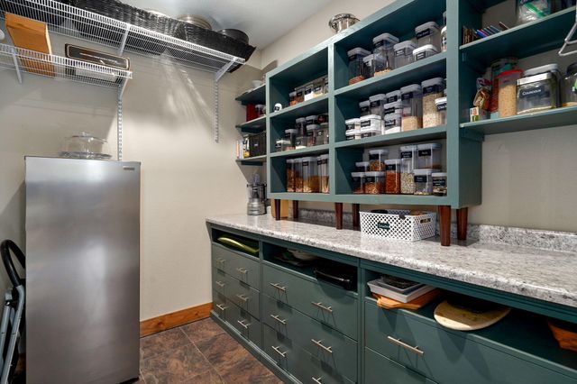 6487 N Farm Road 171, Springfield, MO 65803