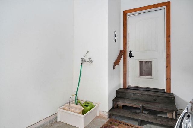 6487 N Farm Road 171, Springfield, MO 65803