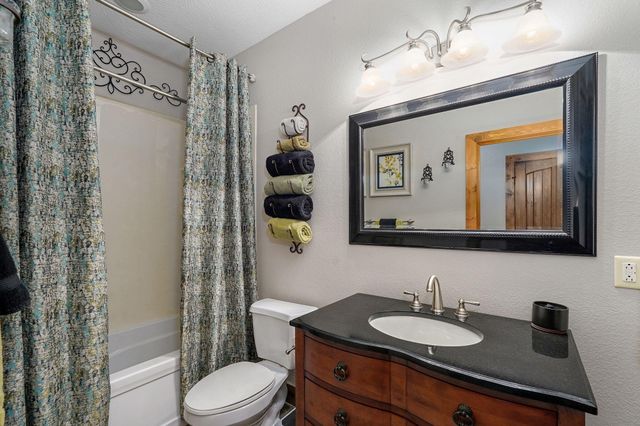 6487 N Farm Road 171, Springfield, MO 65803