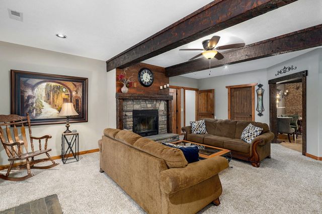 6487 N Farm Road 171, Springfield, MO 65803