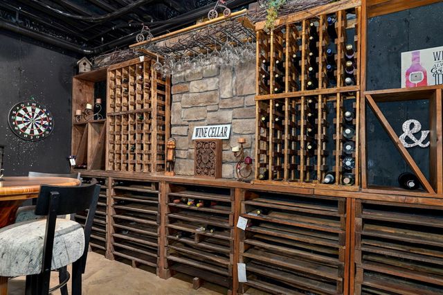 6487 N Farm Road 171, Springfield, MO 65803