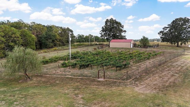 6487 N Farm Road 171, Springfield, MO 65803