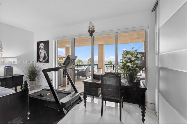 3415 N Ocean Drive 401, Hollywood, FL 33019