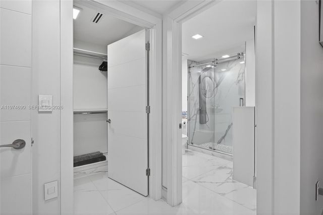 3415 N Ocean Drive 401, Hollywood, FL 33019