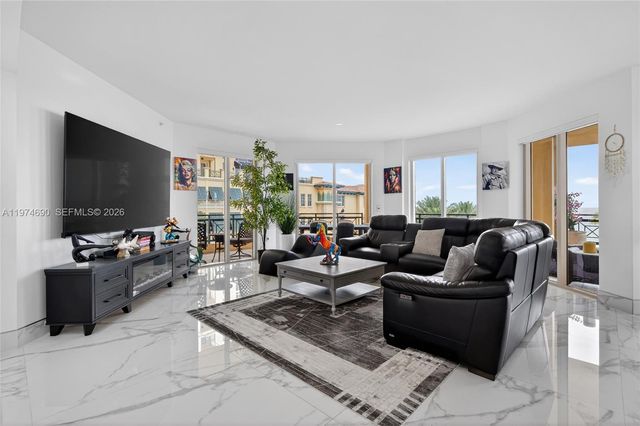 3415 N Ocean Drive 401, Hollywood, FL 33019