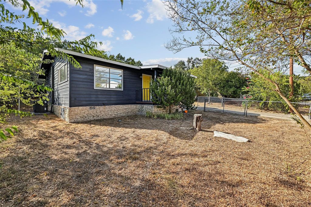 10700 W Lakeview DR, Jonestown, TX 78645