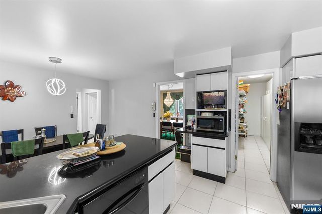 690 Soldier Hill Road, Oradell, NJ 07649