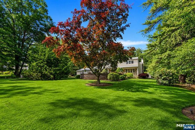690 Soldier Hill Road, Oradell, NJ 07649
