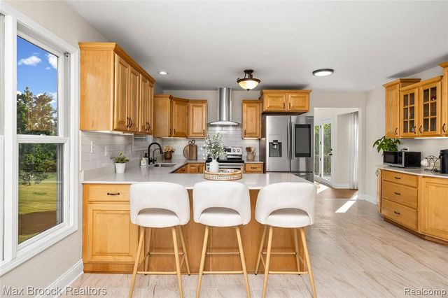 3054 Emery Lane, Metamora, MI 48455