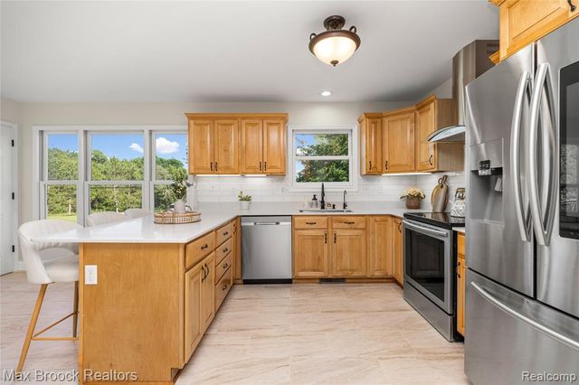 3054 Emery Lane, Metamora, MI 48455
