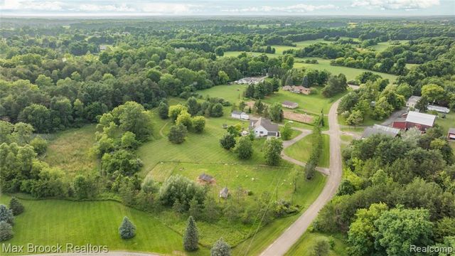 3054 Emery Lane, Metamora, MI 48455