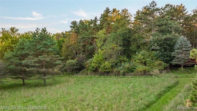 3054 Emery Lane, Metamora, MI 48455
