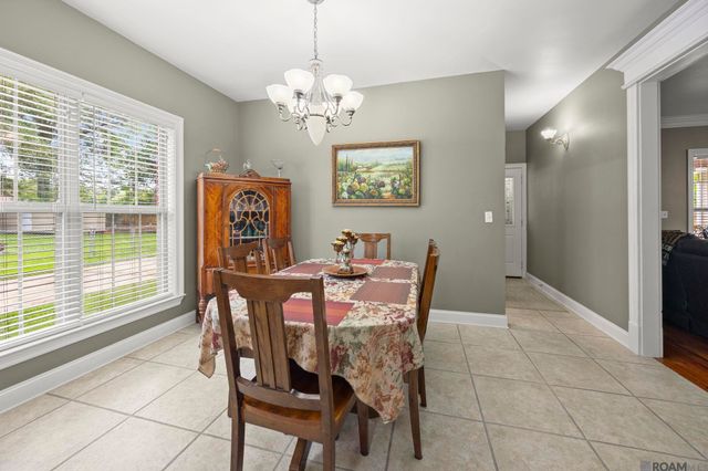5047 Bozeman St, Zachary, LA 70791