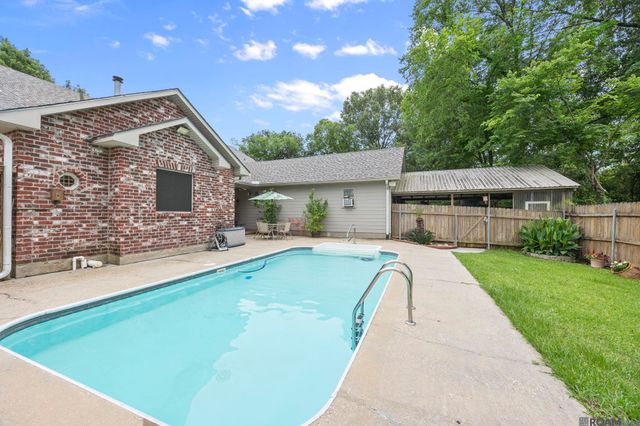 5047 Bozeman St, Zachary, LA 70791