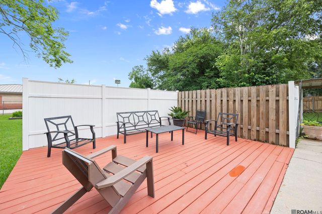 5047 Bozeman St, Zachary, LA 70791