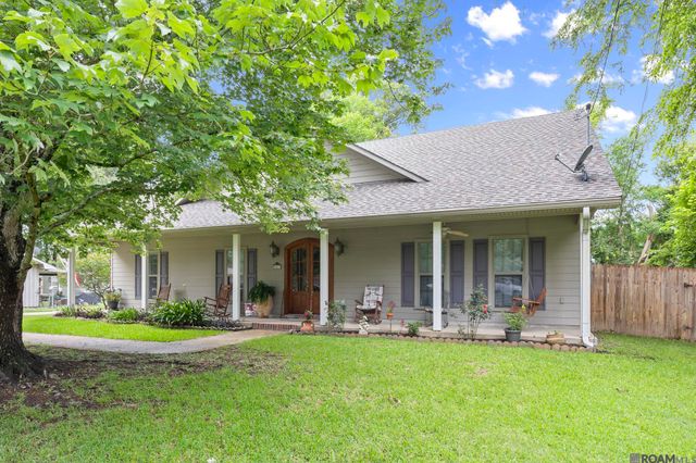 5047 Bozeman St, Zachary, LA 70791