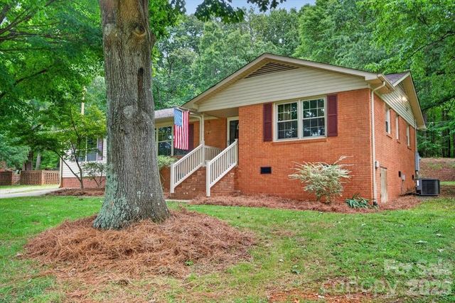 101 N Main Street, Mount Pleasant, NC 28124