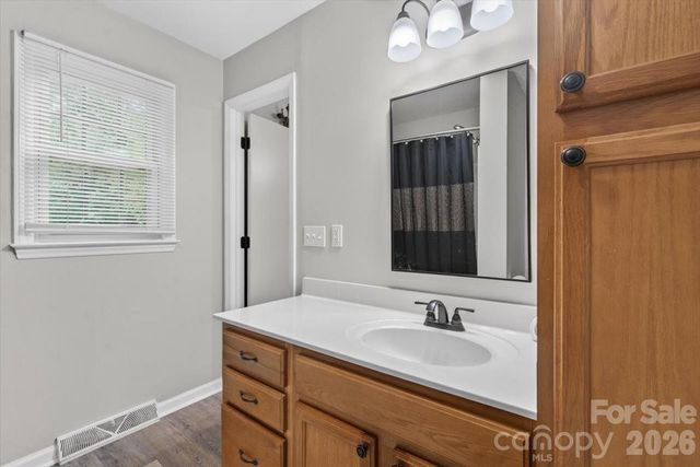 101 N Main Street, Mount Pleasant, NC 28124