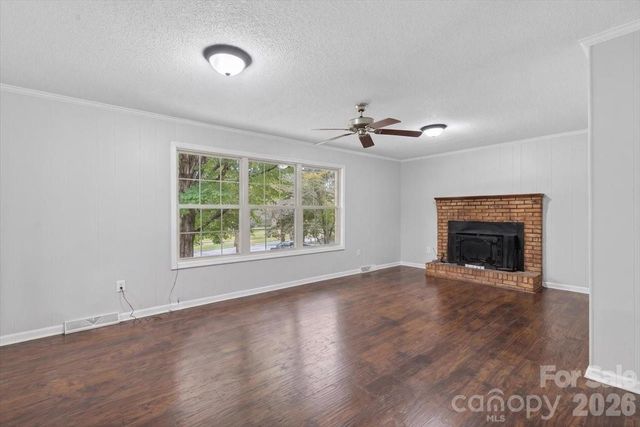 101 N Main Street, Mount Pleasant, NC 28124