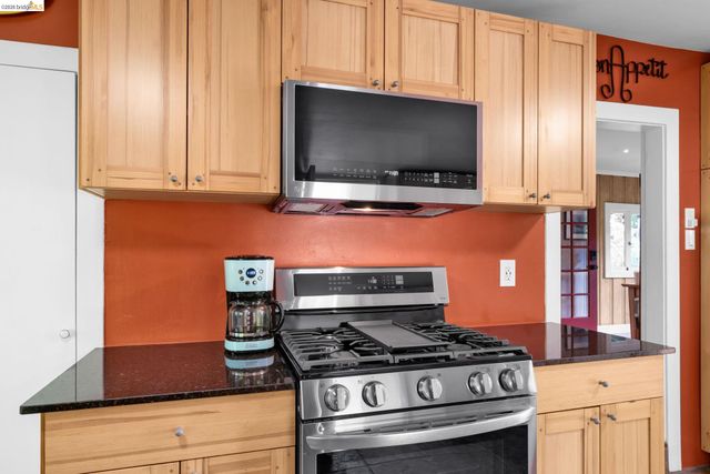 1101 Mountain Blvd, Oakland, CA 94611