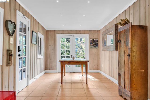 1101 Mountain Blvd, Oakland, CA 94611