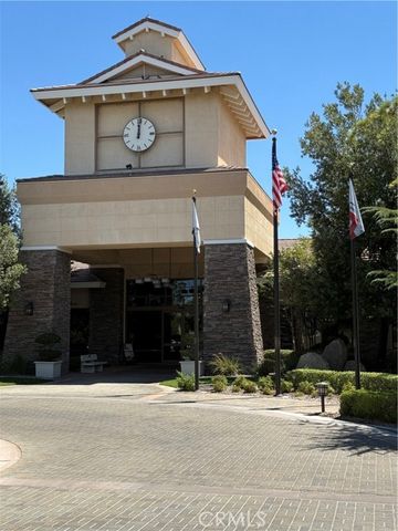 19453 Maple Creek Road, Apple Valley, CA 92308