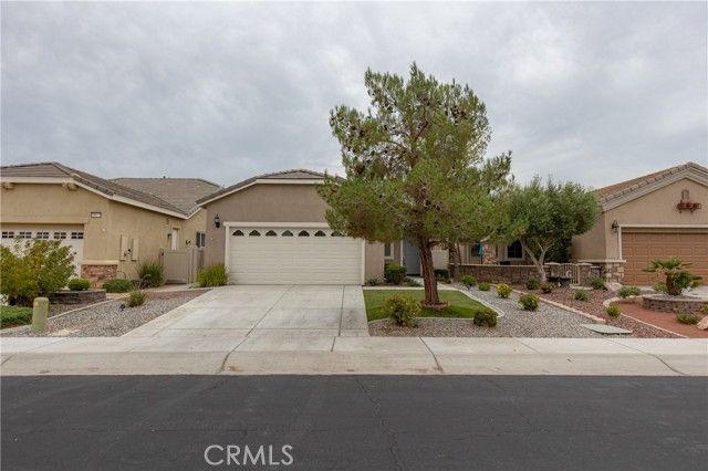 19453 Maple Creek Road, Apple Valley, CA 92308