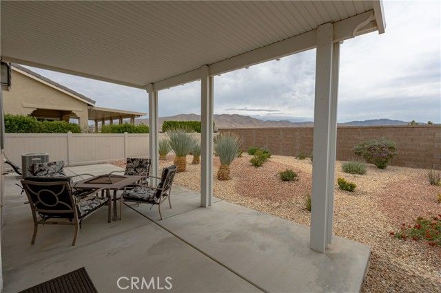 19453 Maple Creek Road, Apple Valley, CA 92308