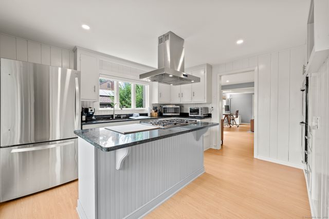 45 Hill Top Road, Morris, CT 06763