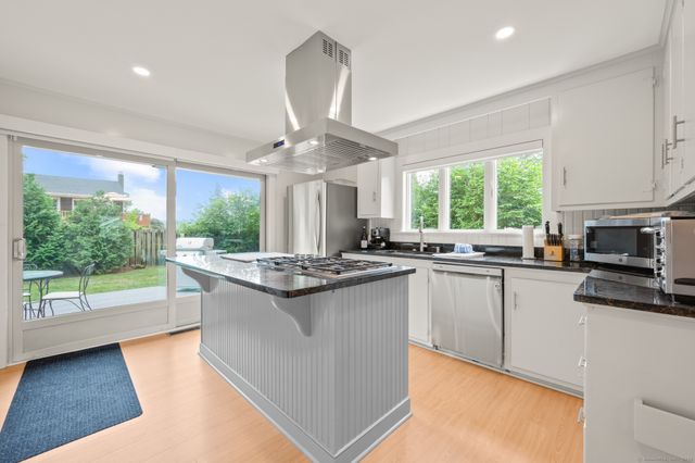 45 Hill Top Road, Morris, CT 06763