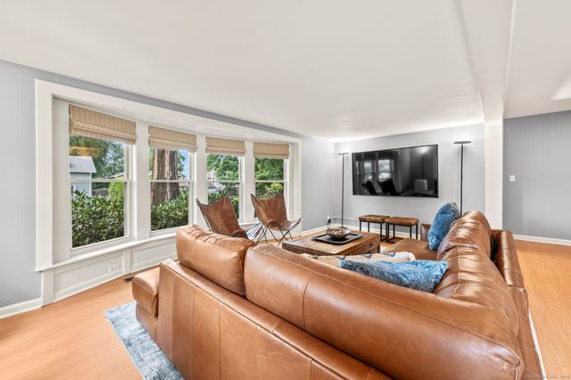 45 Hill Top Road, Morris, CT 06763