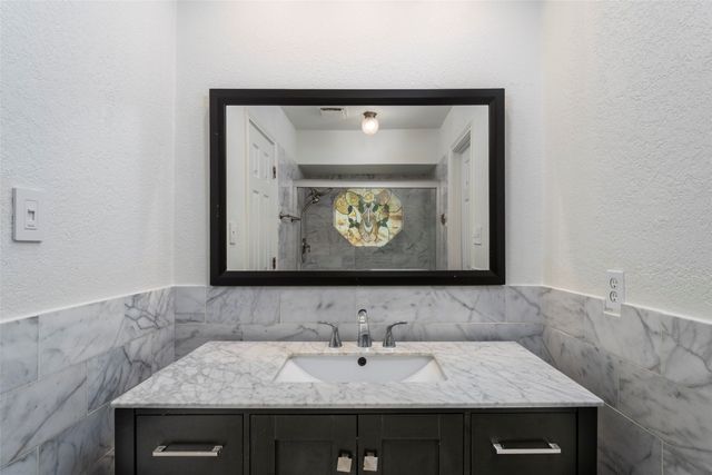 1308 Clover Hill Road, Mansfield, TX 76063